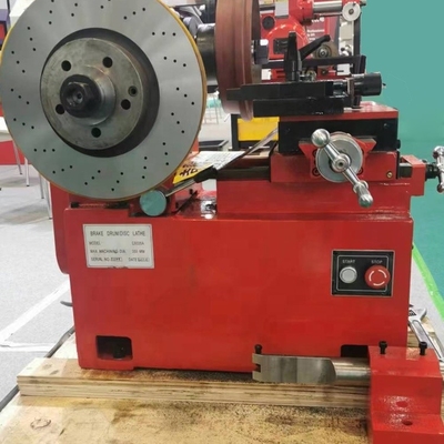 Merah Putih 350mm Brake Drum Mesin Lathe C9335A Dengan Kecepatan Berputar 130r / Min