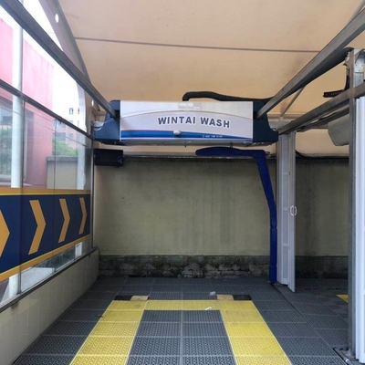 Blue Full Automatic Touchless Car Wash System WT390 380V Operasi Keamanan