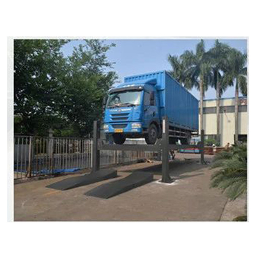10 Ton Empat Post Lift Dengan Empat Silinder Hydraulic Lift Dan Cepat Waktu Naik